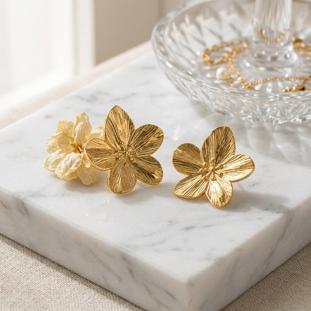 Juliette – Vintage Gouden Bloem Oorbellen