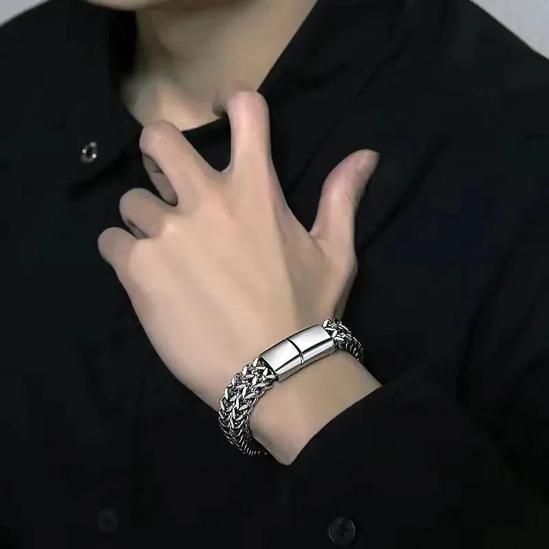 Roestvrij staal gevlochten dubbele rij voor en achter visschaal legering magnetische gesp armband met kiel sieraden nieuw model